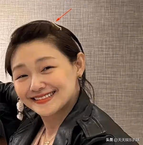 大S和具俊曄帶兒子逛街照流出，穿衣風格很韓范，兒子跟後爸很親