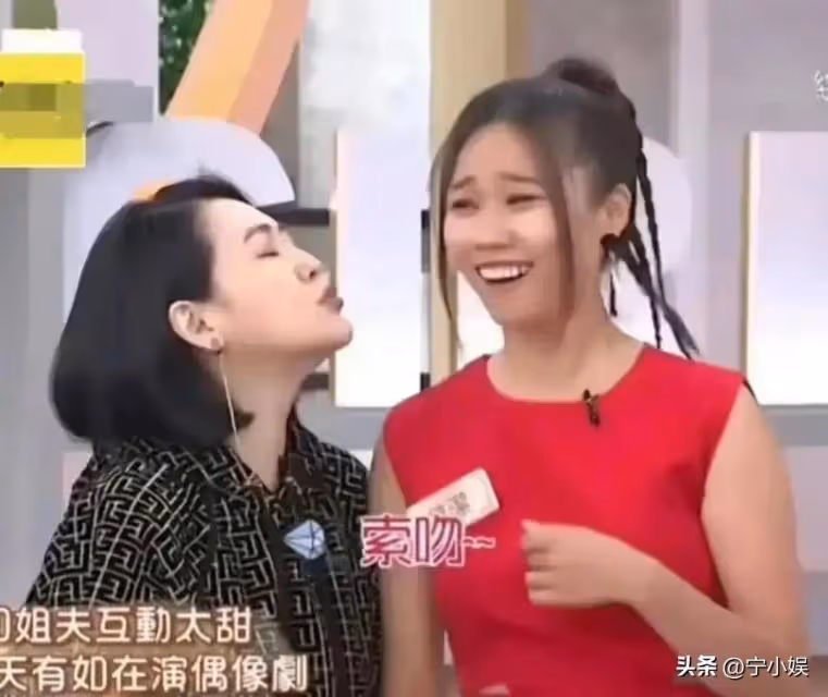 別再盯著張蘭母子了，小S的結局才更揪心，四個動作，毀盡星途