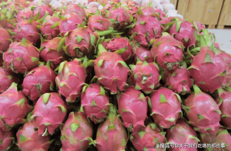 買火龍果,挑選「長的」還是「圓的」?區別很大,弄懂再買不吃虧