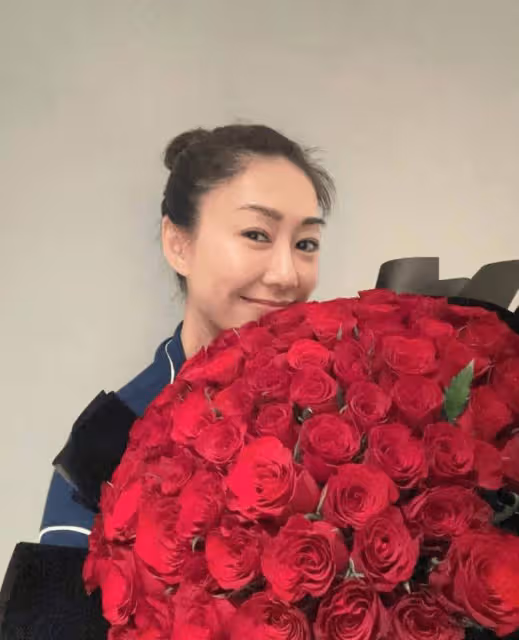 TVB視後胡定欣元宵節大曬與醫生男友合照!發文直呼「親愛的」!網民紛紛送祝福
