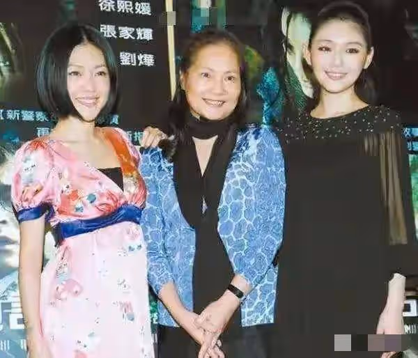 大S病逝10天S媽淚崩首發聲:讓我陪你走吧 白髮人送黑髮人太痛苦了