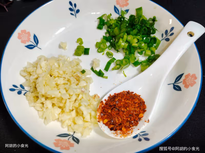 天冷不想吃肉就吃它,一碗都是高蛋白!燙一燙拌一拌,滿口軟嫩、開胃下飯,上桌就被掃光