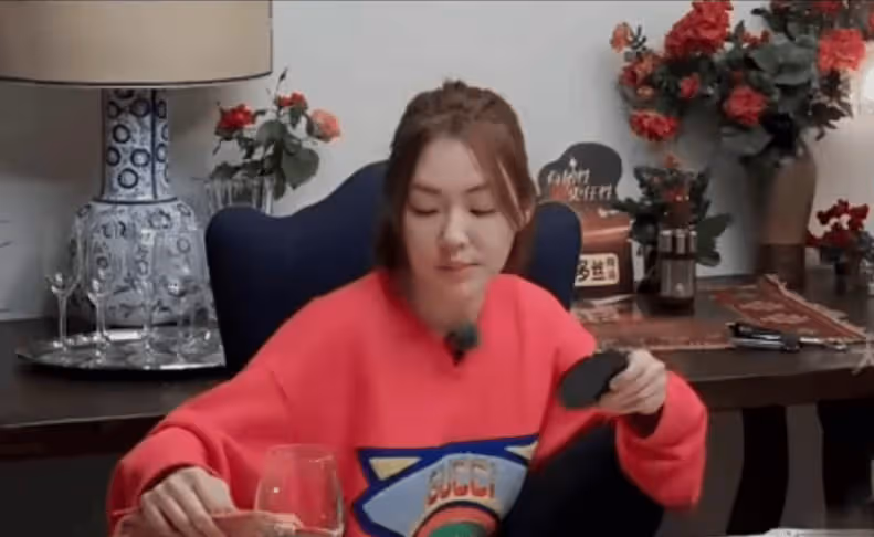 宋佳一針見血指出小s的問題,對方紅了眼:你是逼我哭嗎