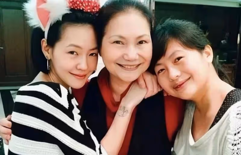 S媽宣戰後續,汪小菲取關S媽,還取關小S吳佩慈,原因疑曝光
