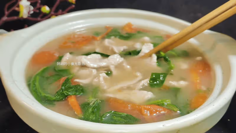 春天,雞湯魚湯不如先喝這湯!隨時煮一碗,菜嫩湯鮮、爽口不油膩,飯前一碗吃啥都香