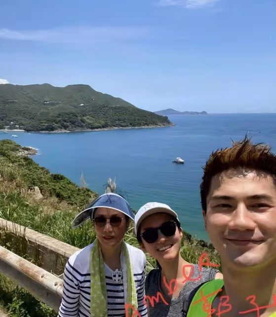 又來一波!汪明荃忙到元宵節仍有人拜年,與TVB「金童玉女」合影被指黑面?