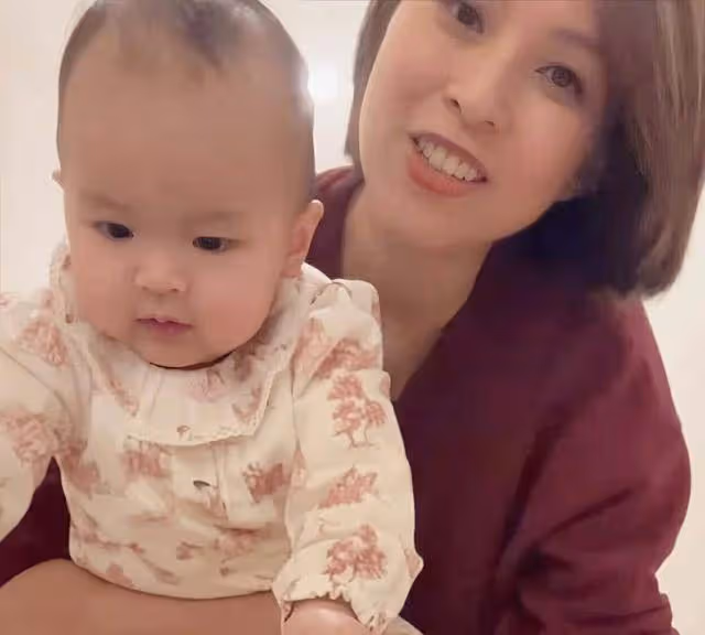恭喜!香港知名女星懷孕多月臨盆在即,與老公結婚三年成功抱倆