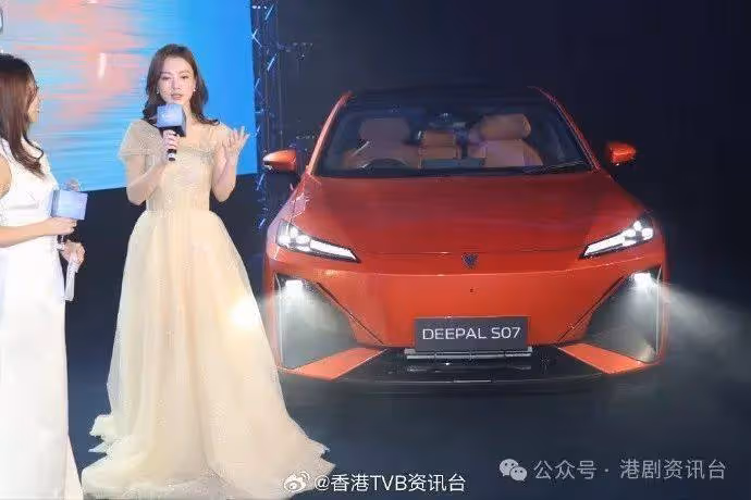 王敏奕重提奪「最佳衣著獎」!爆肚多謝曾志偉