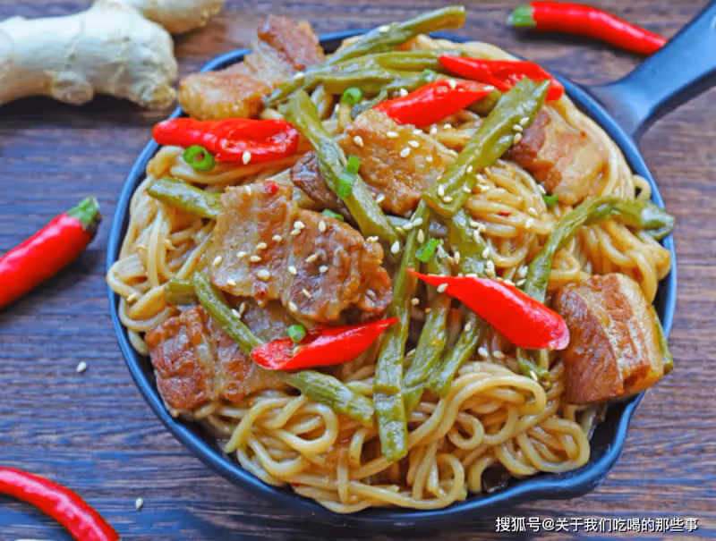 豆角燜面總是做不好?牢記「1個竅門」,麵條不粘不成坨,香味濃