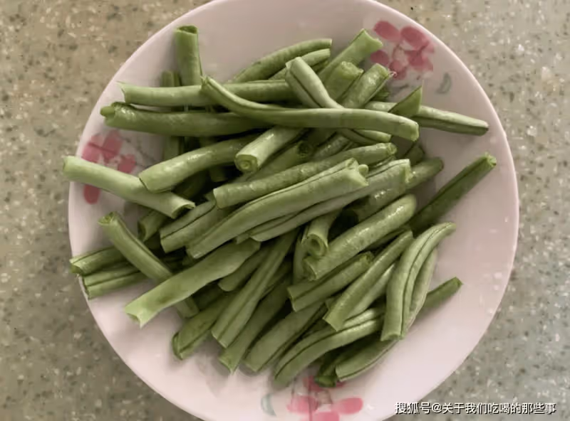 豆角燜面總是做不好?牢記「1個竅門」,麵條不粘不成坨,香味濃