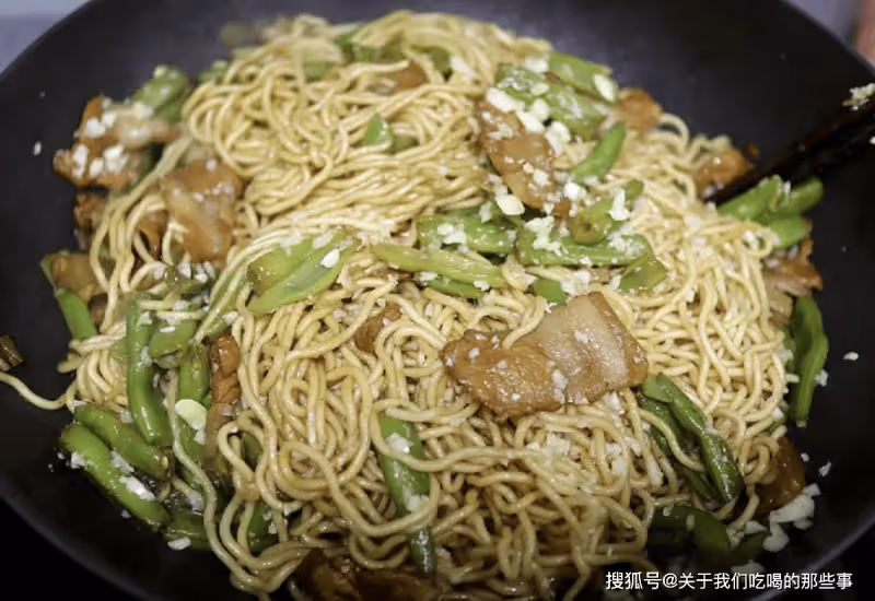 豆角燜面總是做不好？牢記「1個竅門」，麵條不粘不成坨，香味濃
