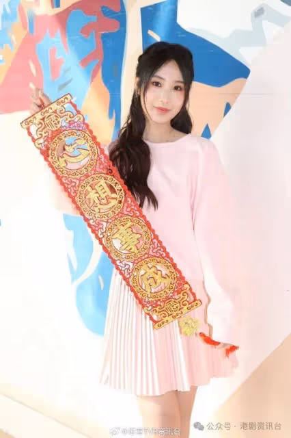 姚焯菲預告挑戰舞台劇 !聲夢三小花齊變「大人」