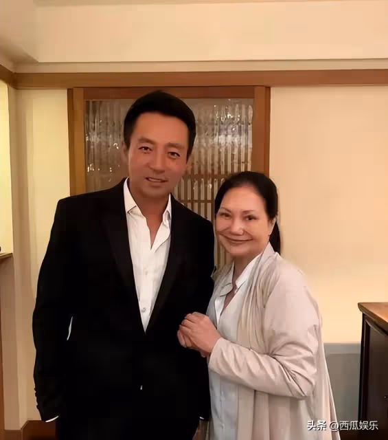 大S家你方唱罷我登場,S媽疑似公開宣戰汪小菲,扯出兩個疑惑點