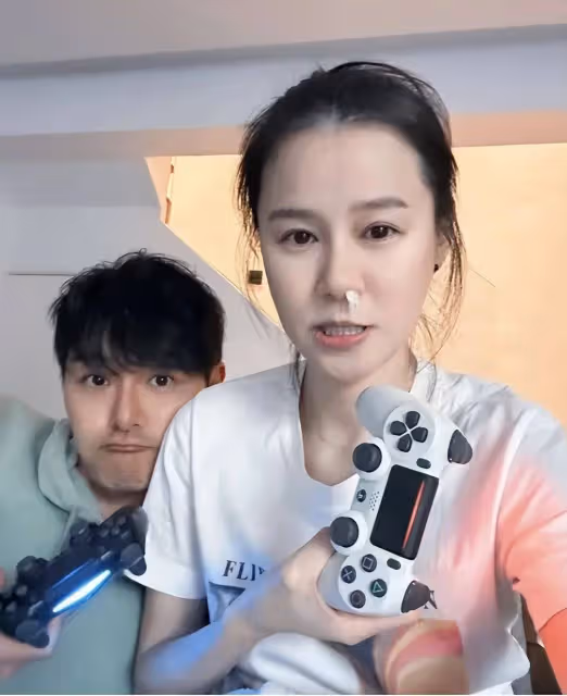 黃翠如與蕭正楠情人節放閃,長卷髮曝光,獲網民一致稱讚絕美,太甜!