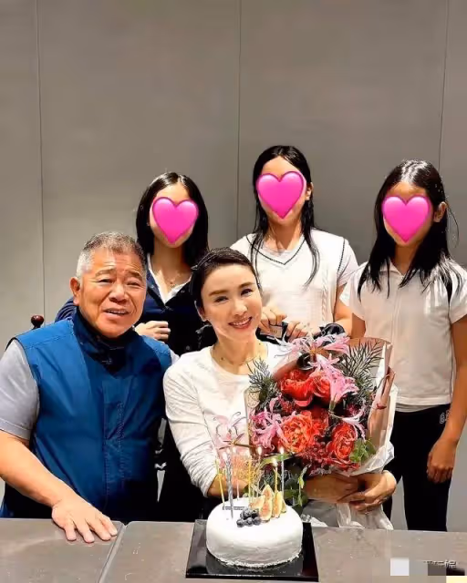黎姿媽媽80大壽,曬照感恩!當年嫁殘疾富豪,遠比你想像的更偉大