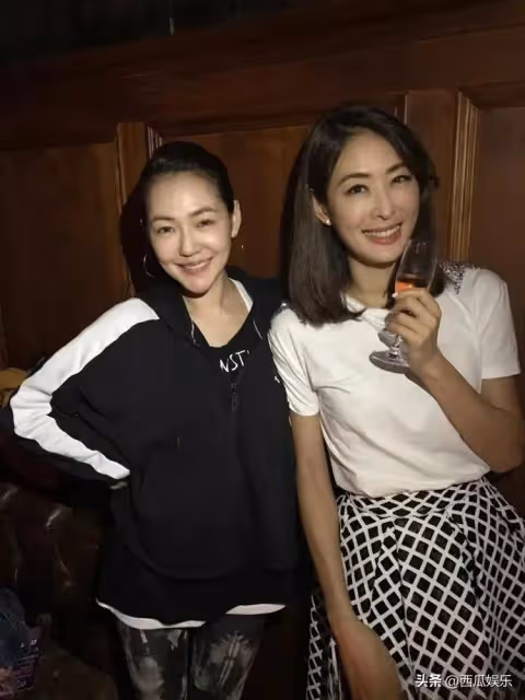 大S追思會的一個細節引質疑，具俊曄與大S閨蜜可能在唱雙簧