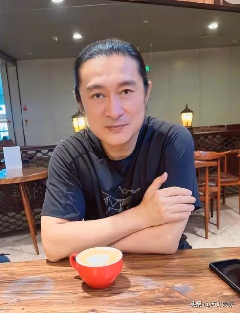 大S媽媽聲稱要「上戰場」後,寶島著名歌手給S媽指出了一條明路