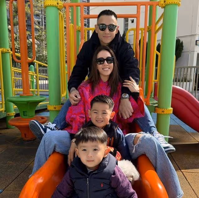 香港知名女星遭誤會是工人姐姐,拍戲靠父上位,再婚嫁小8歲帥哥