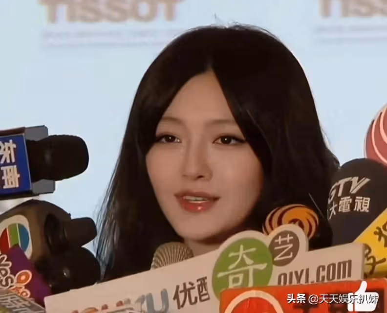 大S生前最後一次影片曝光,看到她抹淚感覺她不幸福