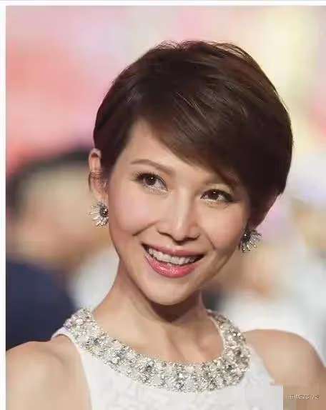 蔡少芬自曝新婚驚魂!被醫生扎四次險崩潰,以為是癌症,差點崩潰