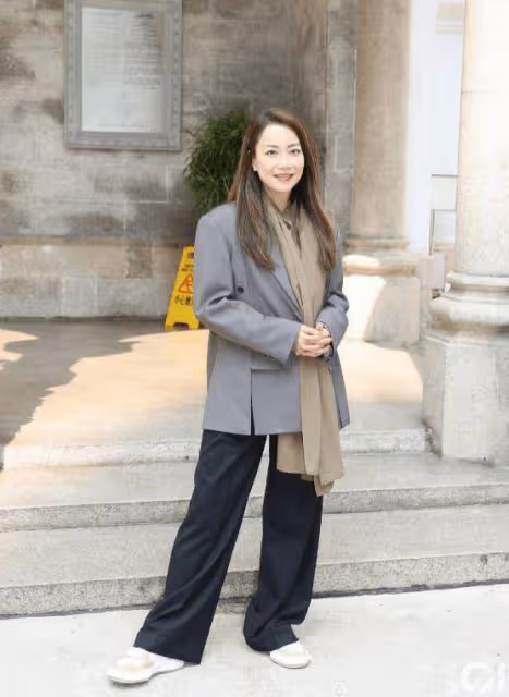香港爆紅女星穿深V婚紗美麗出嫁!群星現身祝福!三個「詩雅」同框!