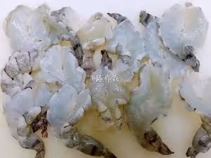 在家也能做大菜之2~「芥末蝦球」
