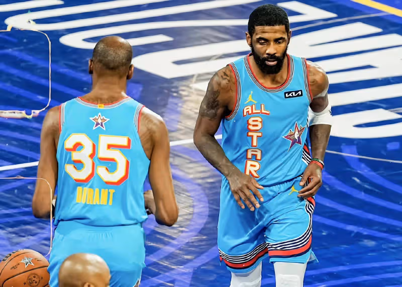 NBA全明星賽：哈登+庫裡帶隊奪冠！詹姆斯輪休，庫里勇奪MVP！