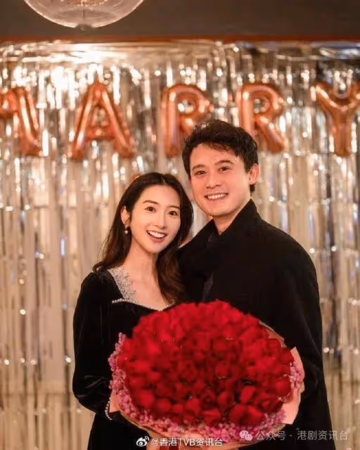 HOY TV主持人宣布懷孕,未婚夫身份曝光,女同事疑似暗諷「機心女」