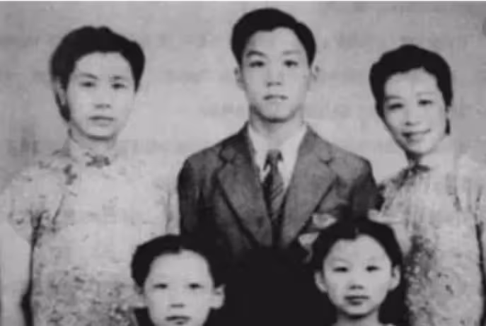 她不能生育收了養女,養女卻為丈夫生子,她放手後擁有3000弟子
