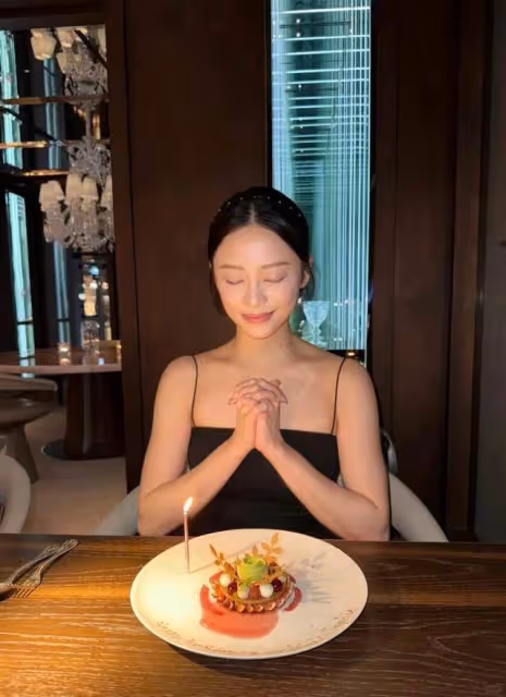 TVB小花疑似單身?網友質疑為戀綜節目造勢,曾與鍾培生傳緋聞