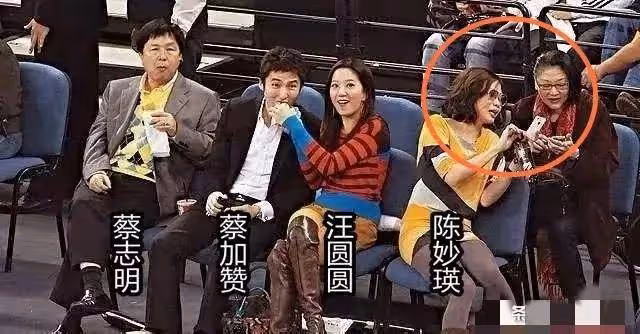 TVB前花旦近照曝光!52歲狀態驚艷,豪宅曝光,一生充滿傳奇