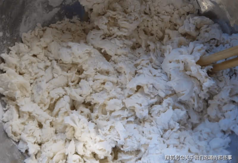 蒸饅頭,1斤麵粉放多少酵母?掌握好4點,饅頭出鍋不塌,蓬鬆喧軟