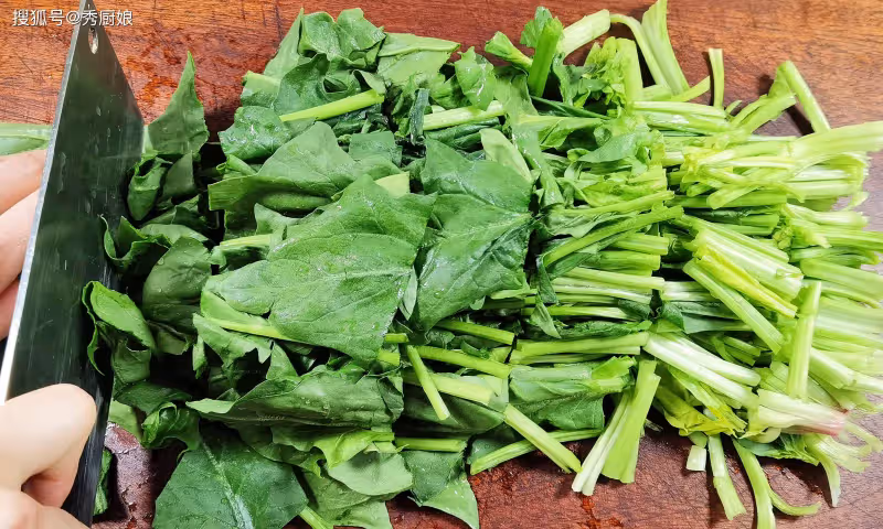 立春後,遇到這5種蔬菜別手軟,都是應季新鮮菜,價格便宜營養高