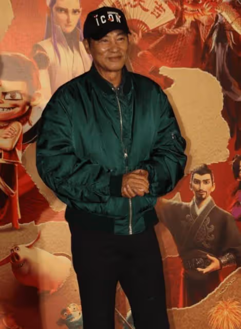 《哪吒2》香港隆重首映！蔡思貝、周星馳扮「哪吒」造勢！稱本來去內地看