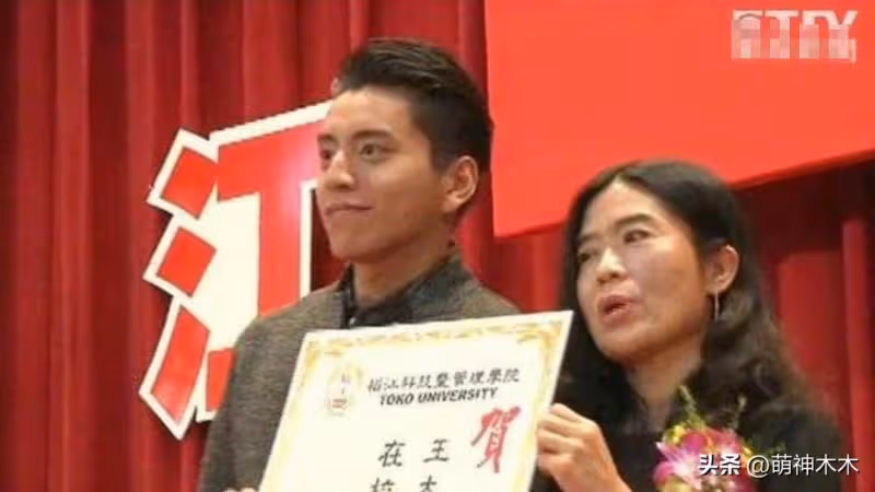 王大陸因逃兵役被逮捕!現場照片曝光本人很淡定,恐面臨被判刑