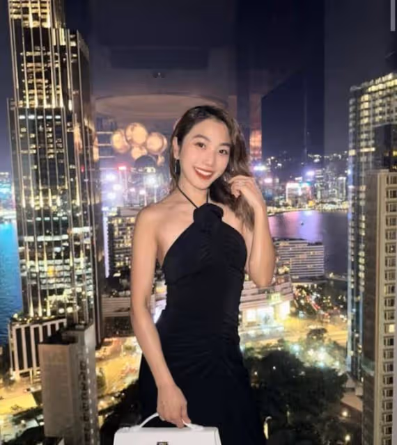 溫馨!79歲秦沛與女兒K歌好精神,曾與前妻爭撫養權不惜傾家蕩產