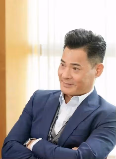 黃智賢與TVB未簽經理人合約，自曝曾遭監製冷眼，與妻子一直丁克