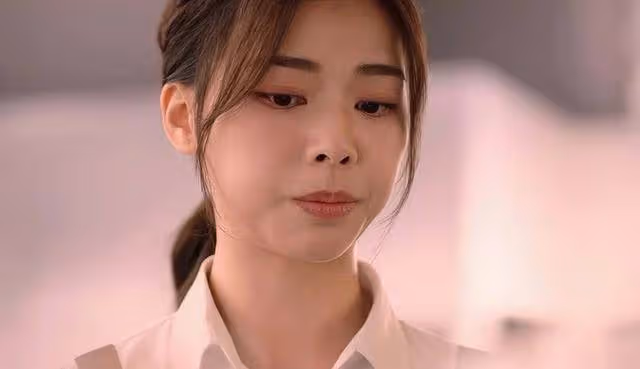 TVB女星擁有完美背肌,曬健身照尷尬走光,前男友為其墜樓自殺