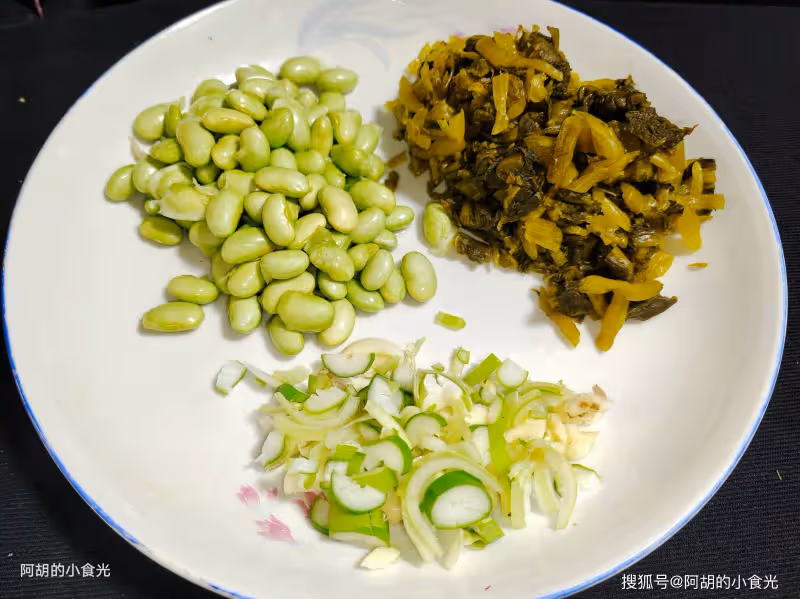 春天太適合吃這菜了,一口18種胺基酸!熱乎乎一鍋出,食材豐富、滿口鮮香滑嫩,上桌全家都愛