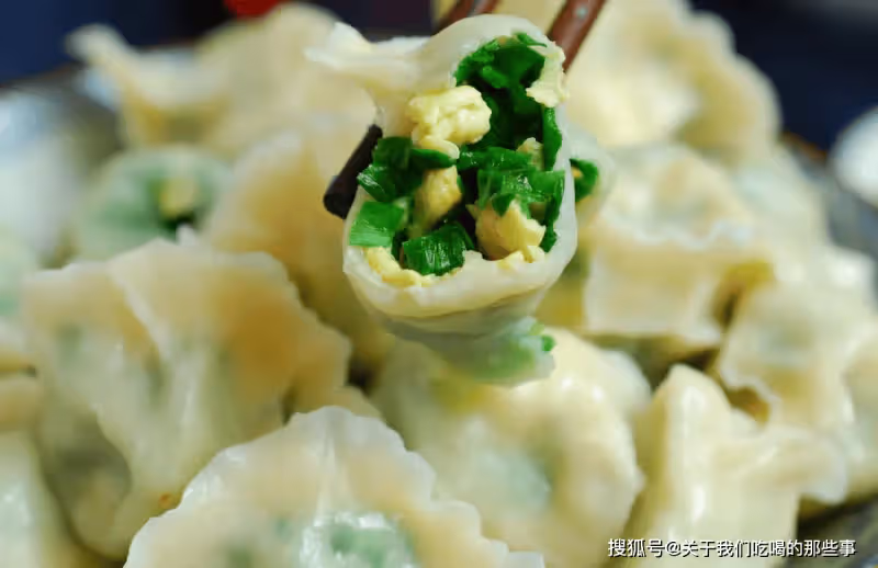調韭菜雞蛋餡,牢記「4不要」,韭菜翠綠不出水,包餃子鮮香好吃