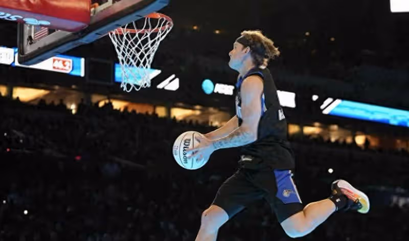 就在今天,78年NBA史無前例的紀錄,被麥克朗達成了