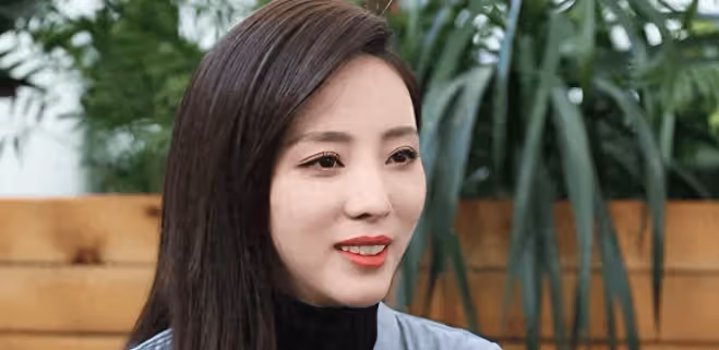 離開央視1年後,娛樂圈的殘酷真相,在李思思身上表現得淋漓盡致