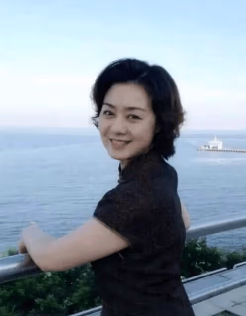 京劇第一美人李勝素:四個緋聞丈夫沒一個是真的?如今被真老公寵成公主