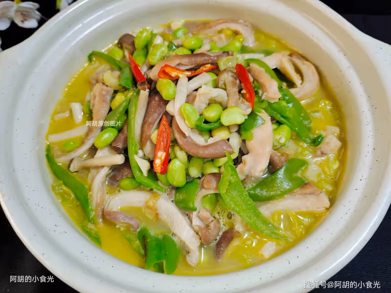 春天,吃雞吃鴨不如吃這肉!葷素搭配一鍋出,脆嫩鮮香、滿口滋補與美味,上桌就被吃個精光
