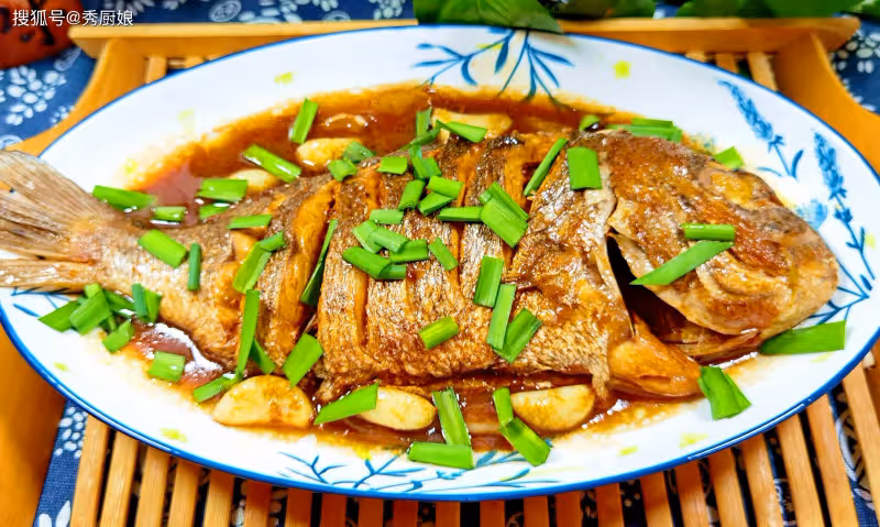 雨水後要「養骨」!少吃白菜土豆,多吃這4樣,腿腳有勁,精神足