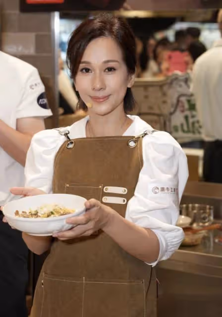 文頌嫻時隔19年後重返TVB拍劇,曾為破產丈夫還債,被贊有情有義