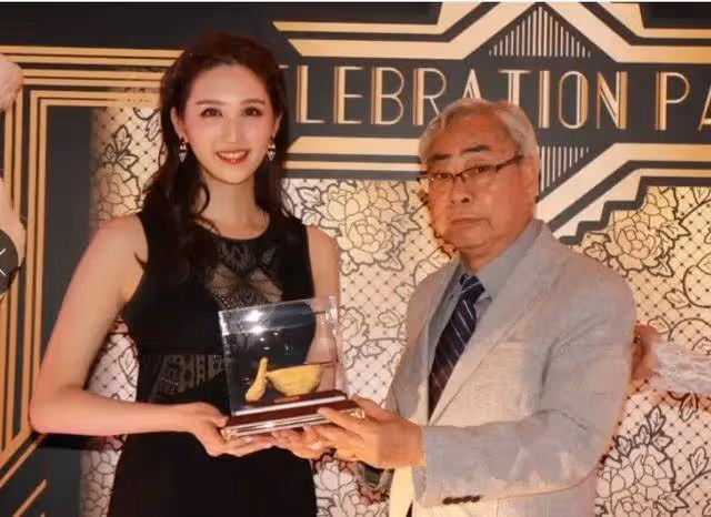 TVB前女星終覓真愛!昔日爭議情史成雲煙,絕美婚紗照曝光!