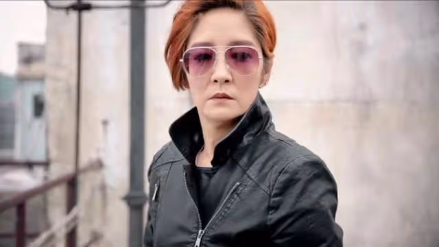知名港星聚餐後打包剩酒!被指晚年淒涼,愛上有婦之夫至今單身