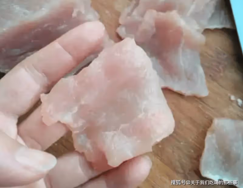 想吃水煮肉片?手把手教你在家做,肉片滑嫩,麻辣鮮香特下飯