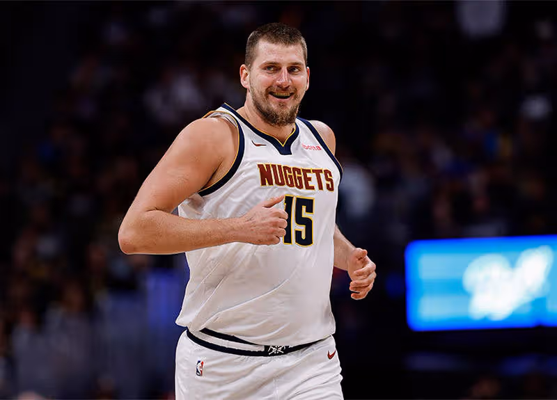 35分22板17助!NBA歷史首人,這就是他能簽5年4.04億頂薪的原因